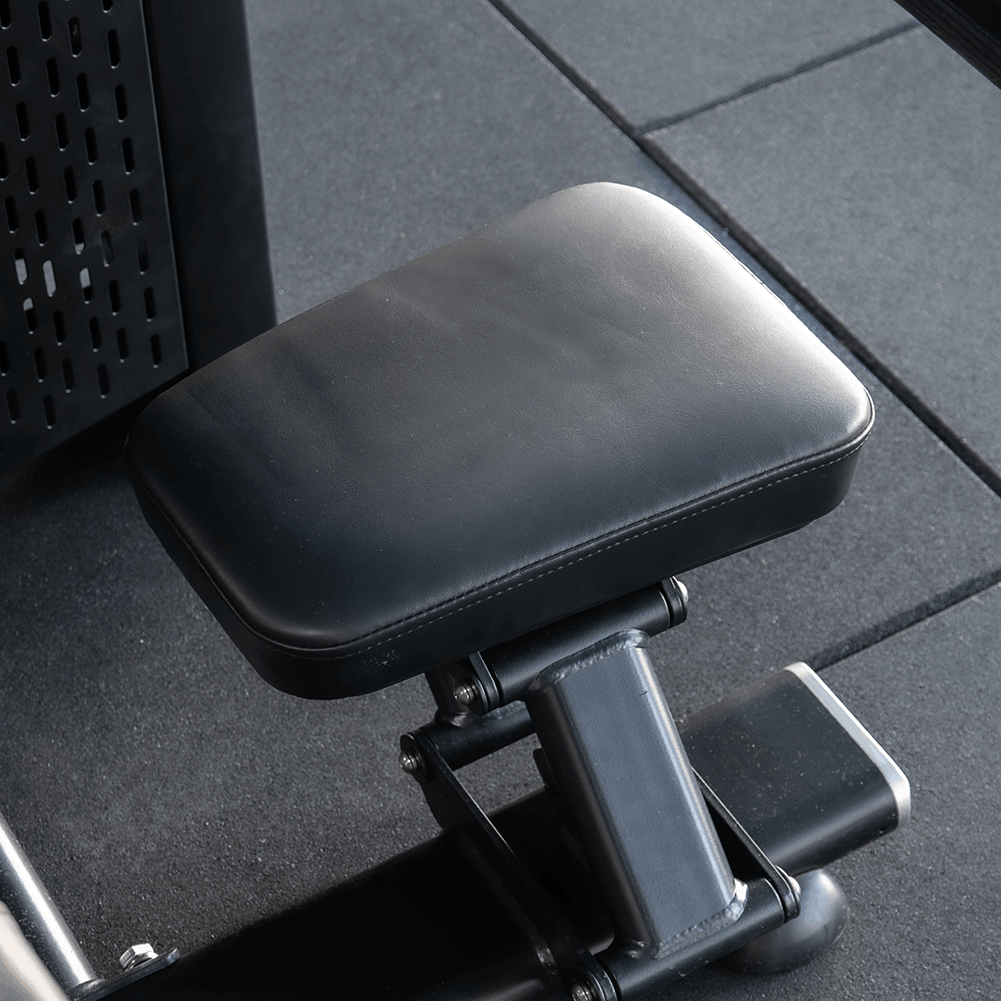 SE-28735-patada-gluteo-apoyo-pierna-pie